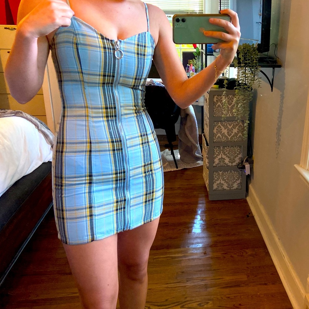 Never worn.